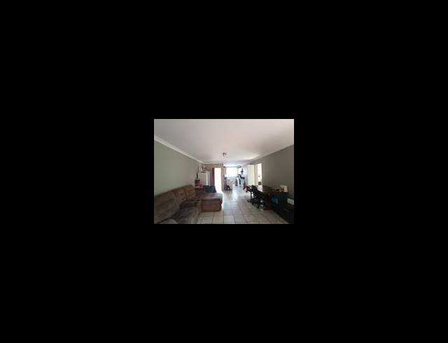 2 BEDROOM PROPERTY TO RENT IN SELECTION PARK